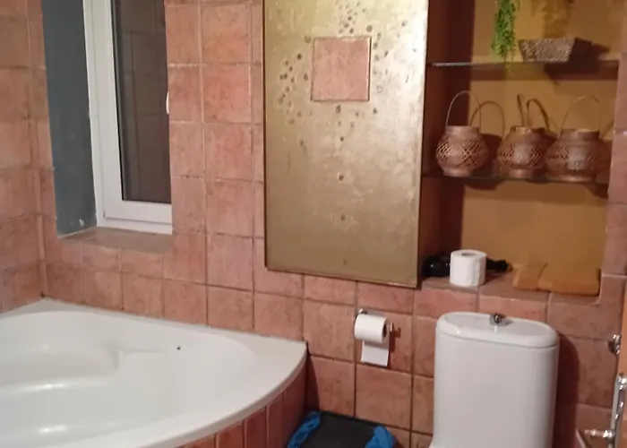 Thea 100m2 For 5 Guests In Rose * Lublaň