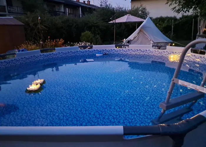 Thea 100m2 For 5 Guests In Rose Apartmán Lublaň