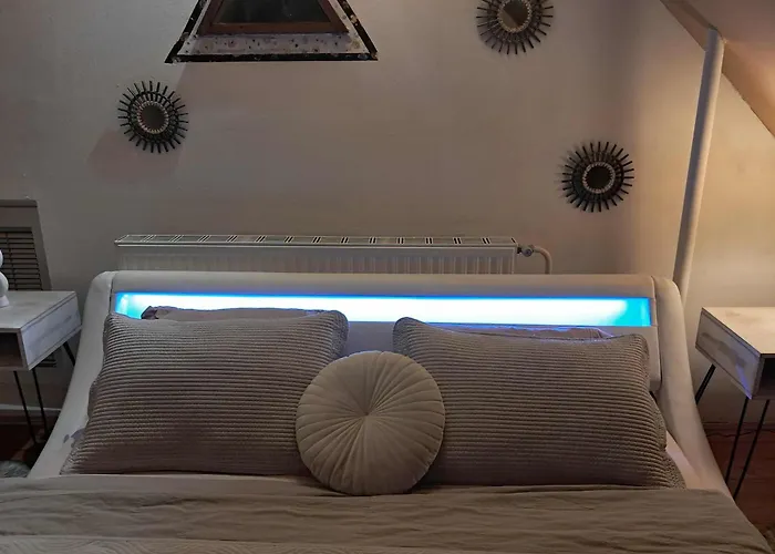 Thea 100m2 For 5 Guests In Rose Lublaň